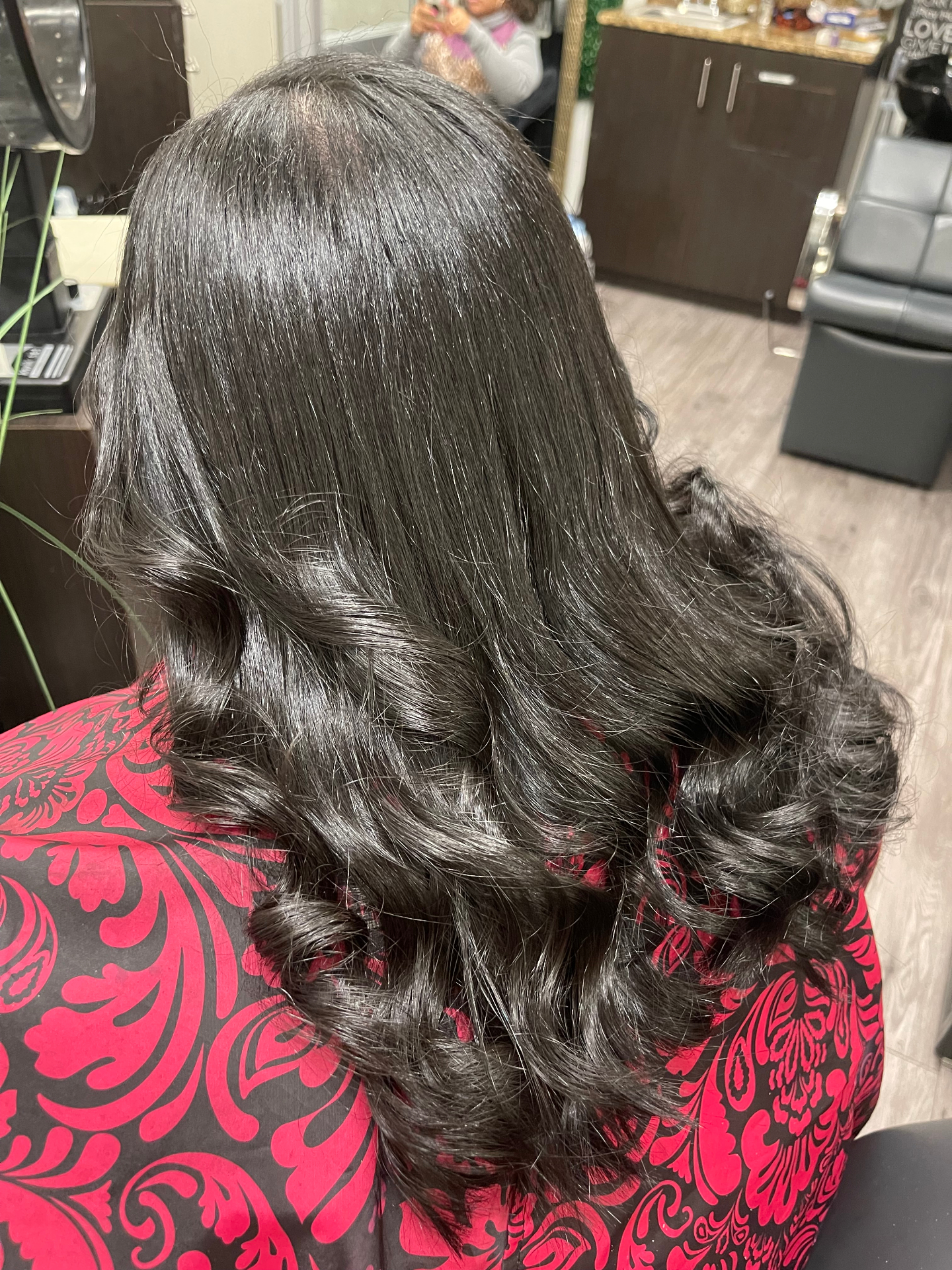 Glossy Wave Blowout