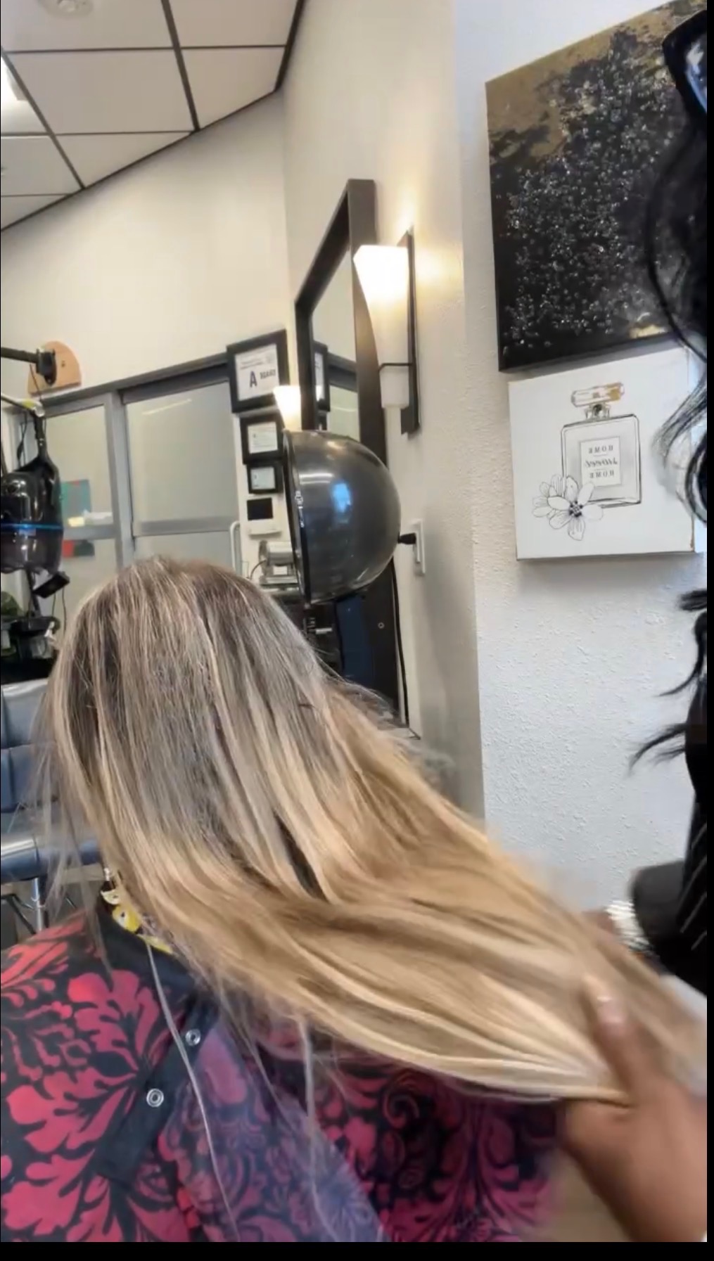 Sleek Blonde Highlights